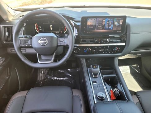 New 2026 Nissan Pathfinder Platinum w/ Cargo Package AWD/4WD image 10