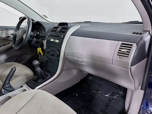Used 2013 Toyota Corolla L FWD image 26
