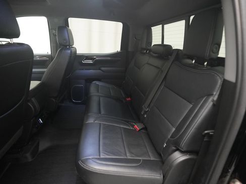 Used 2023 GMC Sierra 1500 SLE w/ Preferred Package AWD/4WD image 9