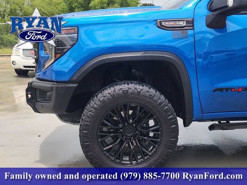 Used 2024 GMC Sierra 1500 AT4X w/ AT4X AEV Edition AWD/4WD image 5