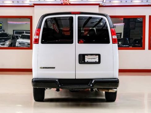 Used 2023 Chevrolet Express 3500 LS image 10