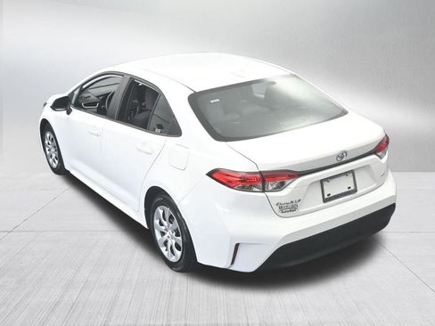 Used 2024 Toyota Corolla LE image 48