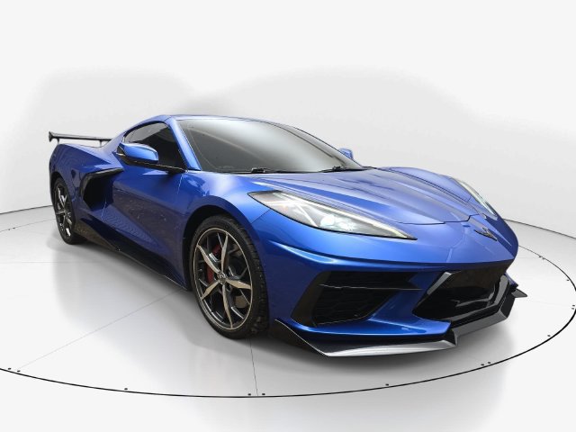 Used 2021 Chevrolet Corvette Stingray Preferred Cpe w/ Z51 Performance Package RWD image 3