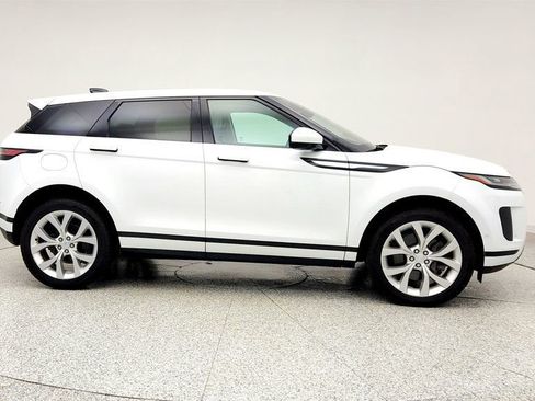 Used 2020 Land Rover Range Rover Evoque SE image 4