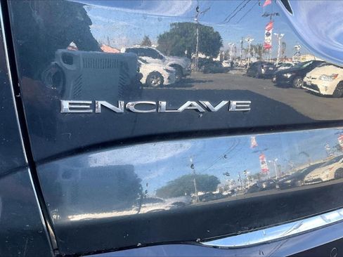Used 2020 Buick Enclave Essence image 8