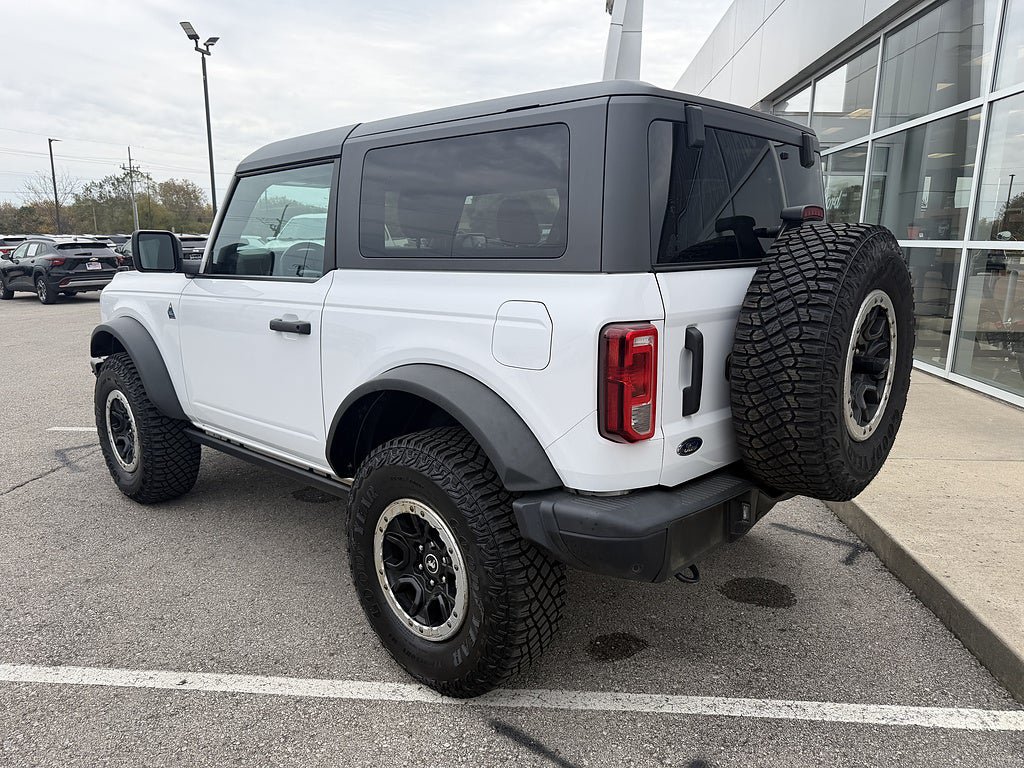 Used 2023 Ford Bronco Black Diamond w/ Sasquatch Package AWD/4WD image 3