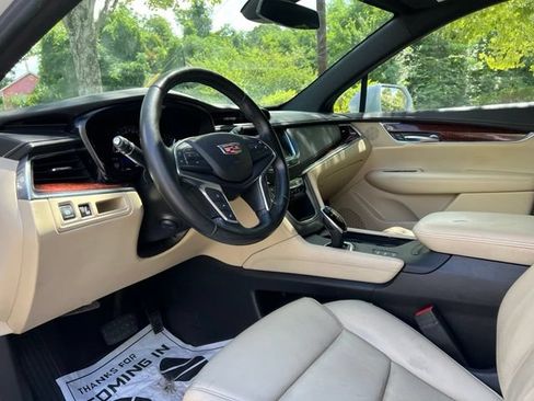 Used 2019 Cadillac XT5 Premium Luxury AWD/4WD image 10