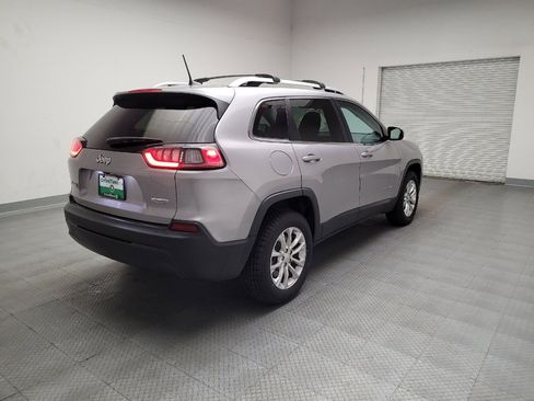 Used 2019 Jeep Cherokee Latitude w/ Popular Appearance Group image 9