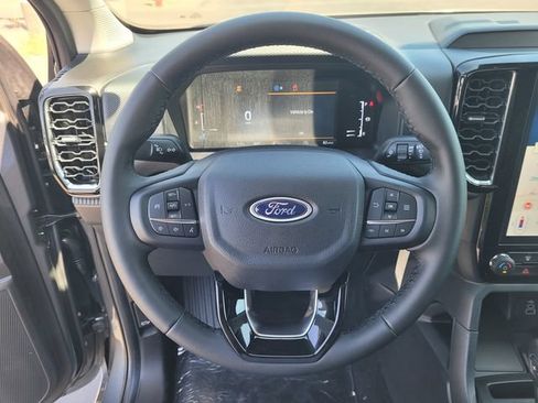 New 2026 Ford Ranger XLT w/ Trailer Tow Package AWD/4WD image 9