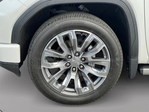 Used 2024 GMC Sierra 1500 Denali AWD/4WD image 19