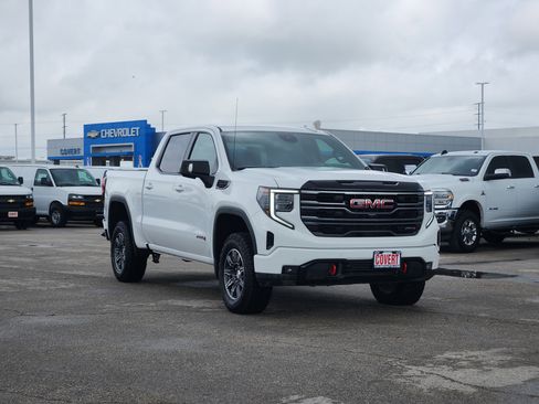 Used 2025 GMC Sierra 1500 AT4 AWD/4WD image 3