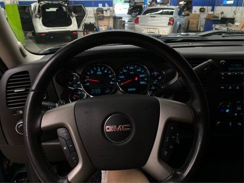 Used 2012 GMC Sierra 1500 SLE w/ Power Tech Package AWD/4WD image 22