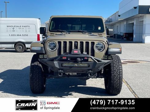 Used 2020 Jeep Gladiator Rubicon AWD/4WD image 2