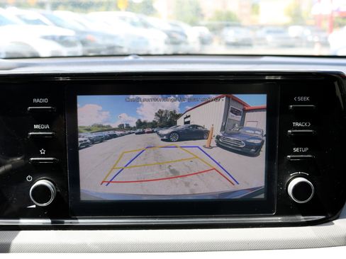 Used 2022 Kia K5 LXS image 21