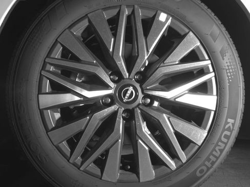 Used 2026 Nissan Altima 2.5 SV FWD image 12