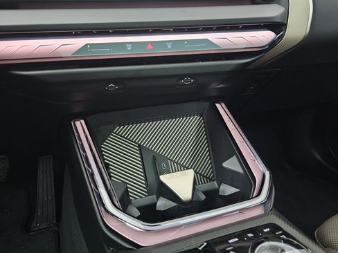 Used 2025 BMW X3 xDrive30i image 32