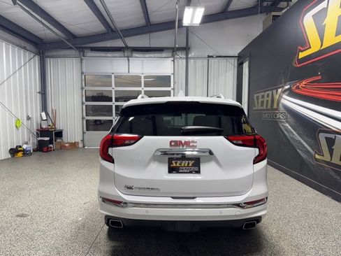 Used 2019 GMC Terrain Denali w/ Advanced Safety Package image 20