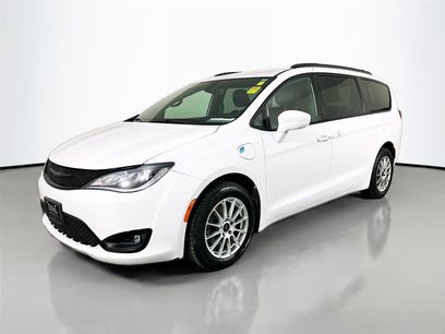 Used 2020 Chrysler Pacifica Touring-L w/ S Appearance Package