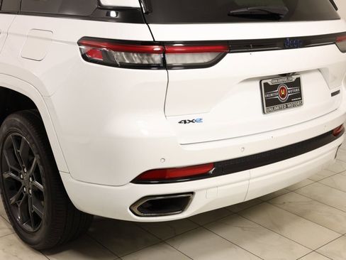 Used 2023 Jeep Grand Cherokee 30th Anniversary image 48