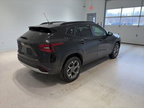 New 2026 Chevrolet Trax LT w/ Driver Confidence Package image 6