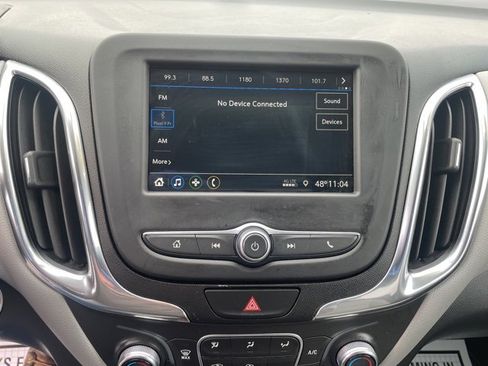 Used 2019 Chevrolet Equinox LT image 16