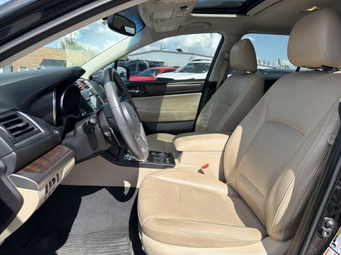 Used 2017 Subaru Outback 2.5i Limited AWD/4WD image 26