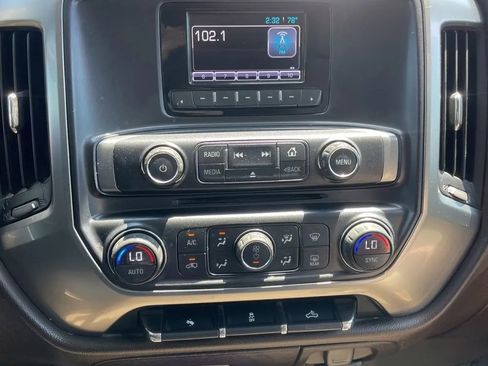 Used 2015 Chevrolet Silverado 2500 LT w/ LT Fleet Convenience Package RWD image 11