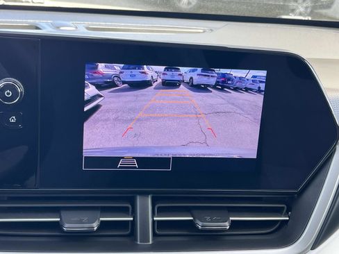 Used 2024 Chevrolet Trax LS w/ LS Convenience Package image 14