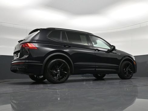 Used 2023 Volkswagen Tiguan SE R-Line FWD image 20