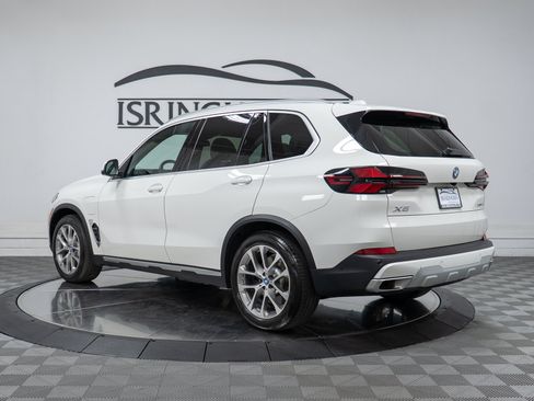 Used 2024 BMW X5 xDrive50e AWD/4WD image 7