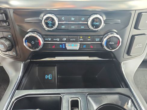 Used 2023 Ford F150 Lariat AWD/4WD image 33