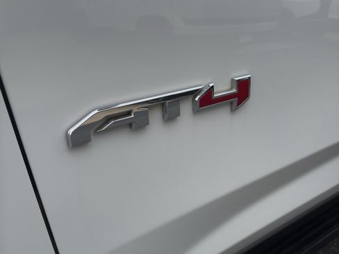 Used 2022 GMC Yukon AT4 w/ AT4 Premium Package AWD/4WD image 35