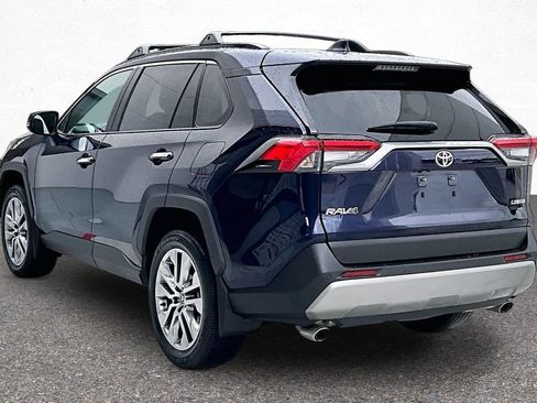 Certified 2022 Toyota RAV4 Limited FWD image 7