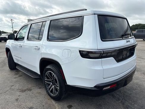 New 2026 Jeep Grand Wagoneer 2WD image 3