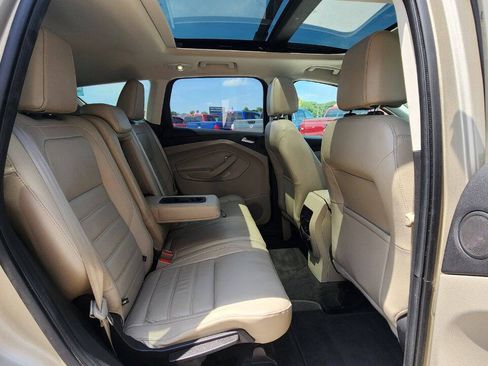 Used 2017 Ford Escape SE w/ SE Leather Comfort Package FWD image 21