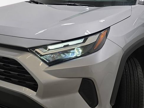 Certified 2025 Toyota RAV4 LE AWD/4WD image 27