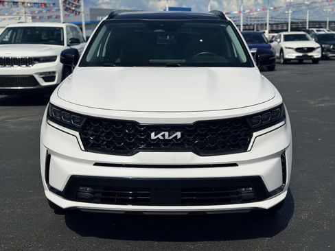 Used 2023 Kia Sorento SX FWD image 2