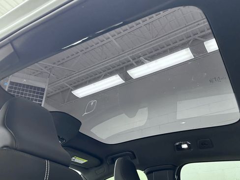 Used 2023 Volvo C40 P8 Recharge Ultimate w/ Protection Package Premier image 37