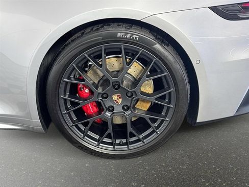 Used 2025 Porsche 911 Targa 4 GTS image 25