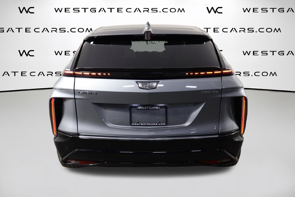 Used 2024 Cadillac Lyriq Luxury AWD/4WD image 4