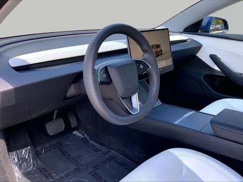 Used 2024 Tesla Model 3 Standard Range RWD image 16