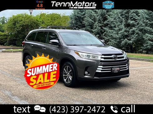Used 2019 Toyota Highlander XLE AWD/4WD image 1