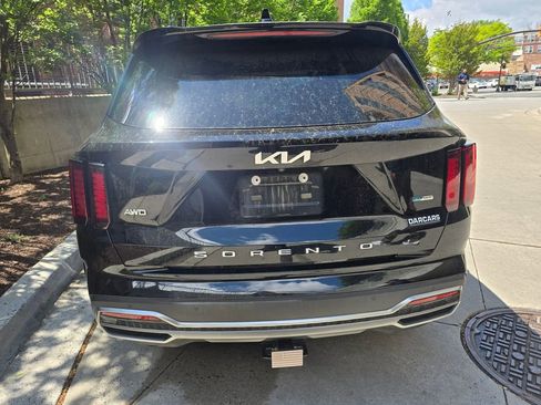 Used 2022 Kia Sorento S AWD/4WD image 6