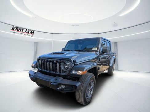 New 2026 Jeep Gladiator Sport AWD/4WD image 6