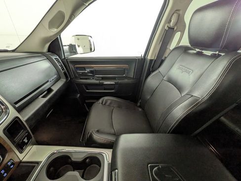 Used 2016 RAM 3500 Laramie w/ Cold Weather Group image 31