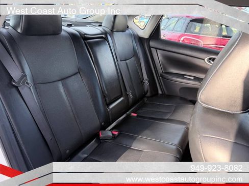 Used 2019 Nissan Sentra SR w/ Premium Package (SR) FWD image 10