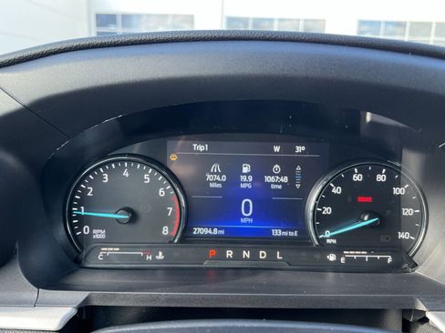 Used 2022 Ford Explorer XLT w/ Equipment Group 202A image 17