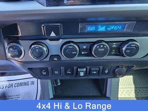 Used 2022 Toyota Tacoma TRD Sport image 17