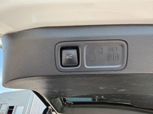 Used 2024 Ford Expedition Max Limited image 38