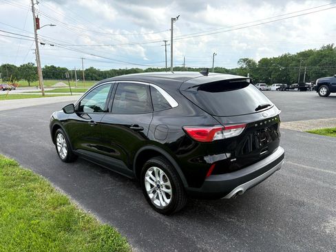 Used 2021 Ford Escape SE image 22